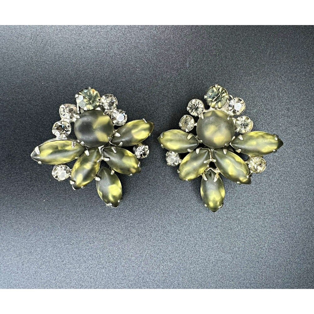 Ref No. 1970 Vintage Verified Juliana D&E Frosted Givré & Smoke Clip Earrings